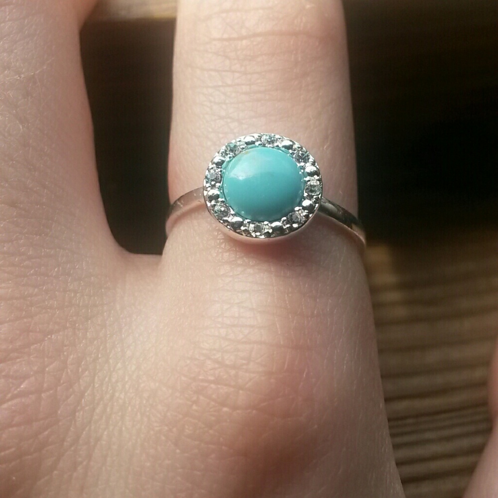 *NWOT* Silver gem and turquoise stone ring